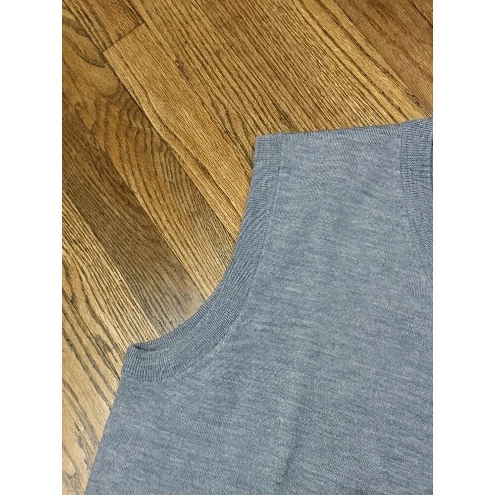 Hart Schaffner Marx Men Fine Merino Wool Gray V-Neck Vest Sz XL